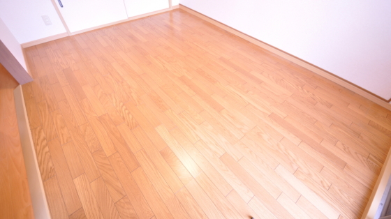 リフォーム後の居間のフローリング